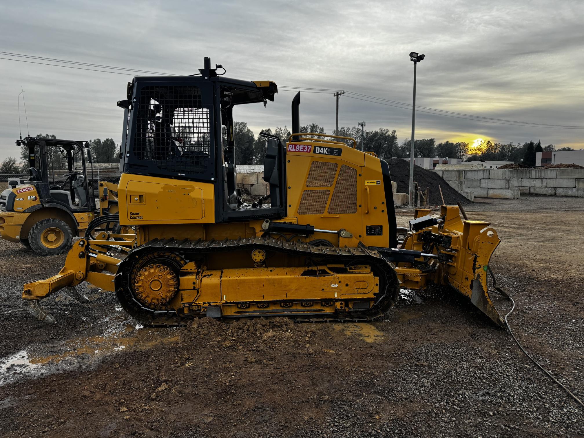 2019 CATERPILLAR D4K 2XL - Image 2